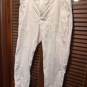 Athleta White Hiking/Travel capri Pants